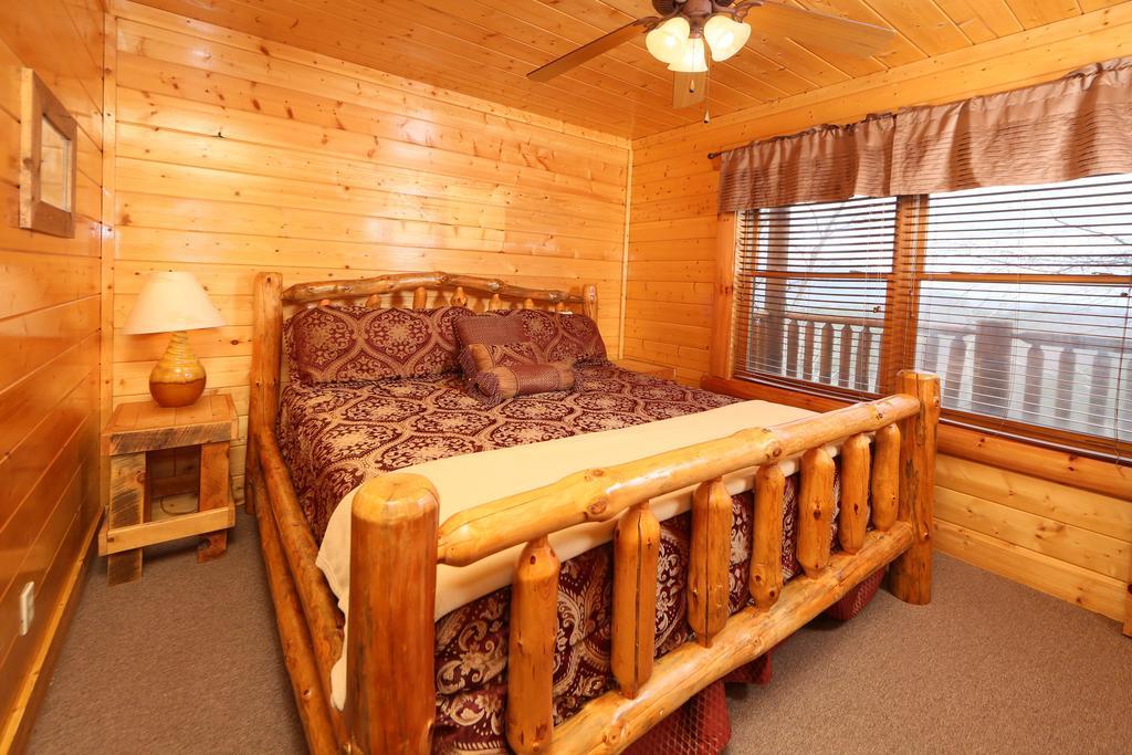 Rising Eagle Lodge - Eight Bedroom Pigeon Forge Eksteriør billede
