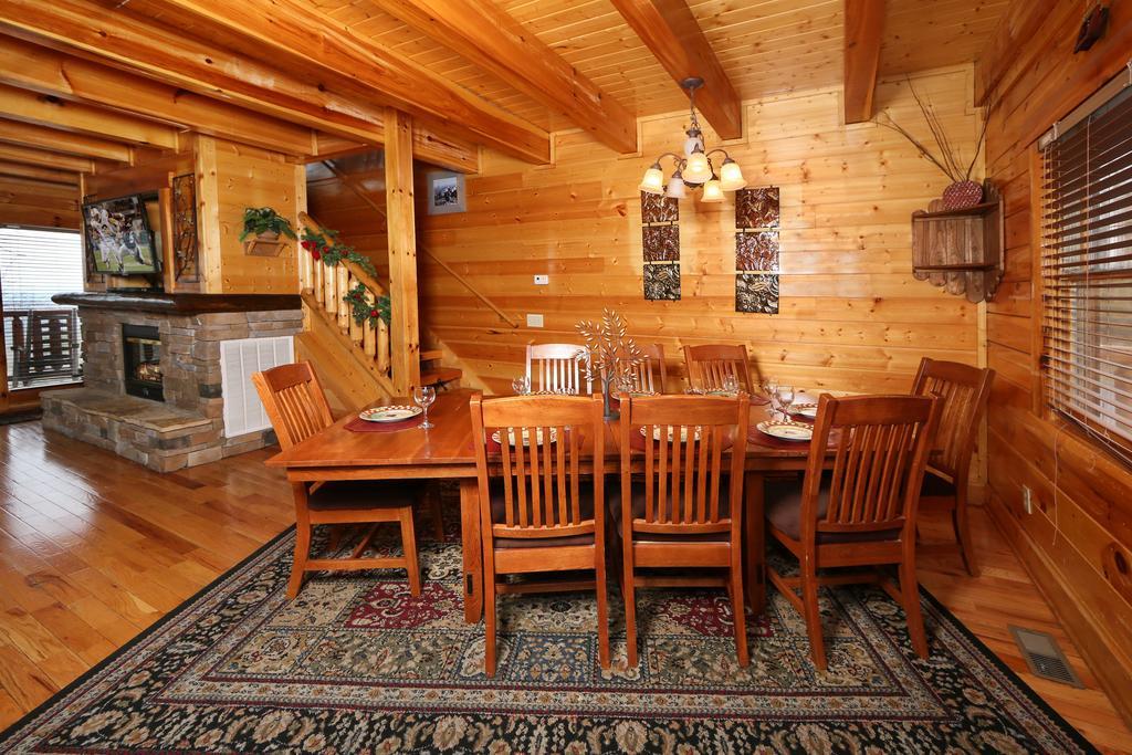 Rising Eagle Lodge - Eight Bedroom Pigeon Forge Eksteriør billede
