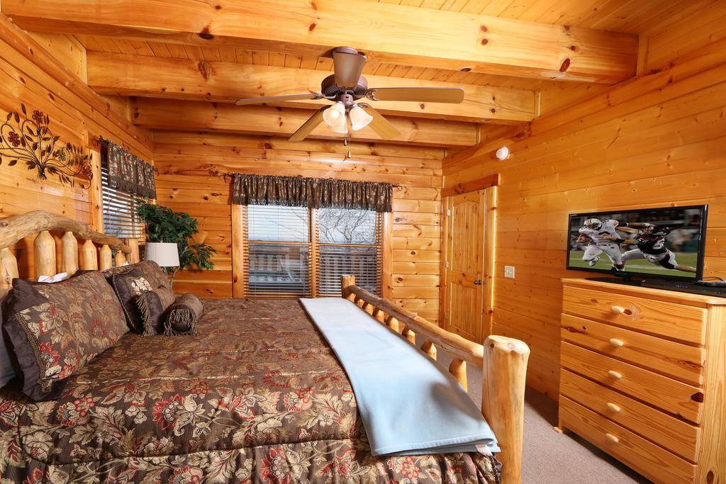 Rising Eagle Lodge - Eight Bedroom Pigeon Forge Eksteriør billede