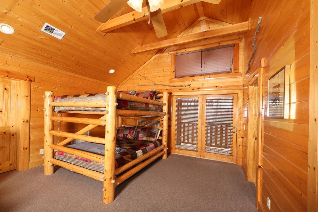 Rising Eagle Lodge - Eight Bedroom Pigeon Forge Eksteriør billede