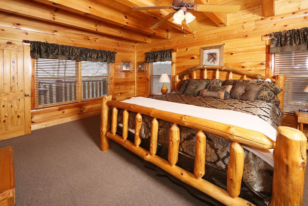 Rising Eagle Lodge - Eight Bedroom Pigeon Forge Eksteriør billede